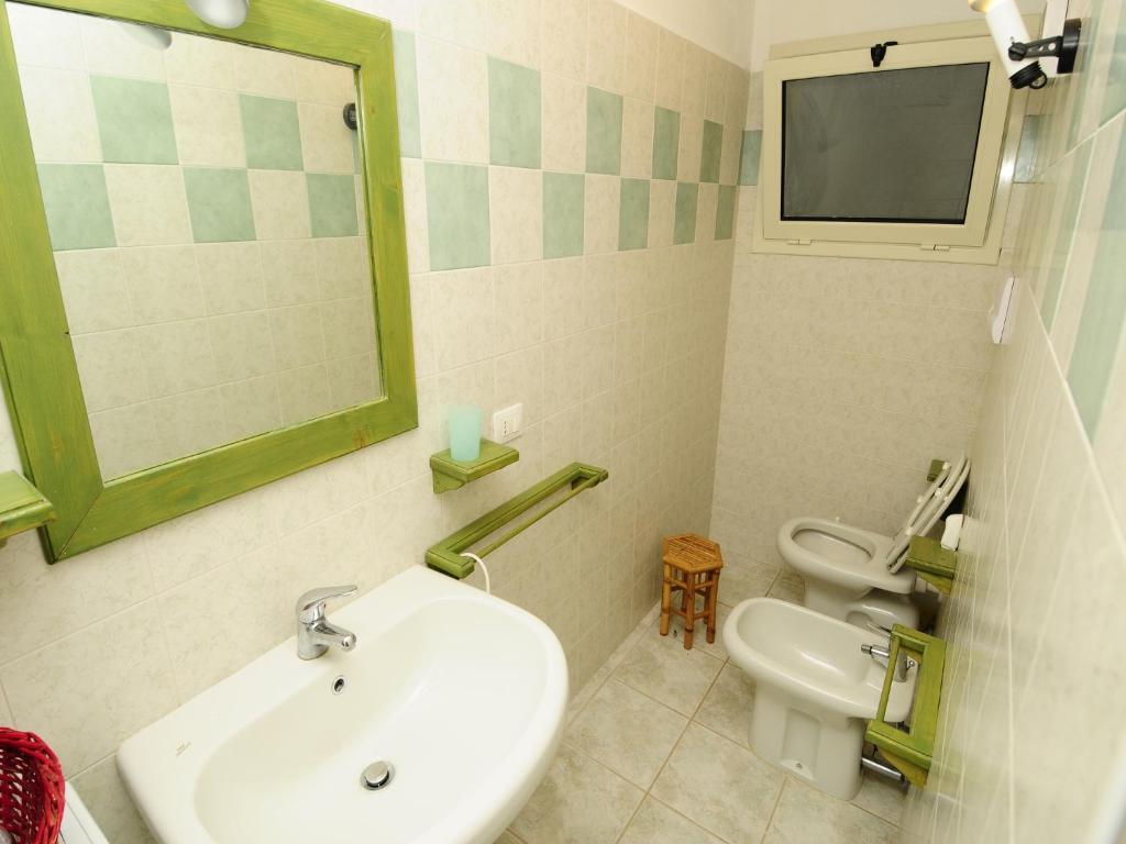 B&B Simon&Simon San Teodoro  Bilik gambar